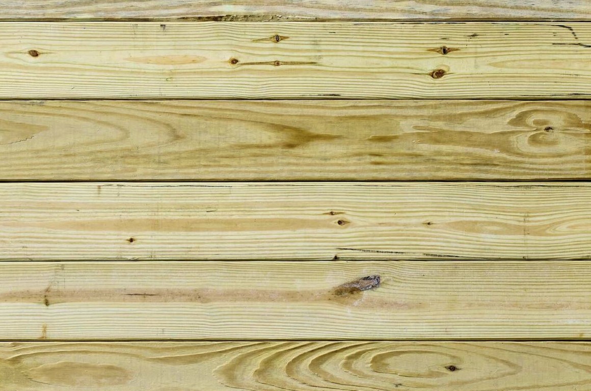 Comparison of natural wood deck lifespan and maintenance in Victorville